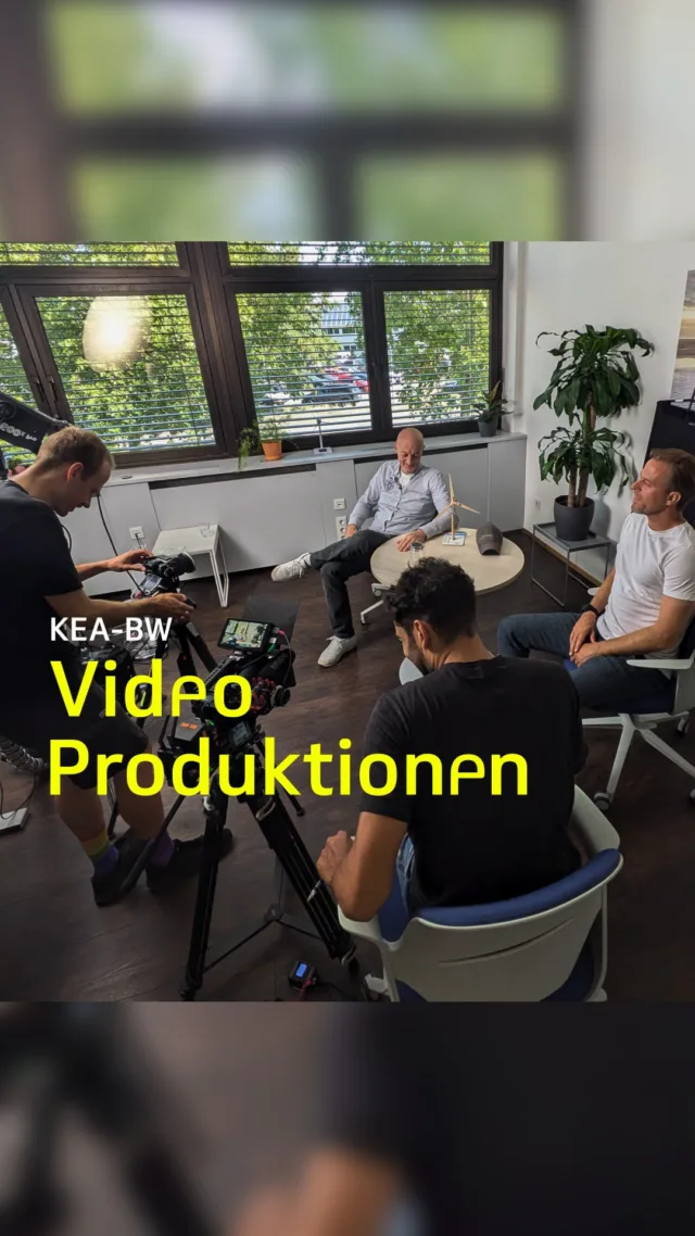 🌿 Projekt für die KEA BW: Konzept-Produktion für erneuerbare Energien 🌿  In den vergangenen Monaten haben wir zusammen mit der KEA Klimaschutz- und Energieagentur Baden-Württemberg an einem Pilotprojekt für die Erneuerbare BW (@erneuerbare_bw) gearbeitet! 🎬🌍 Diese ist die zentrale und unabhängige Anlaufstelle für den Ausbau von erneuerbaren Energien auf Landesebene in Baden-Württemberg. Mit der Gemeinde Freiamt und der BEG Kraichgau (Bürgerenergiegenossenschaft) zeigen wir beispielhaft auf, wie man die Umsetzung erneuerbarer Energien erfolgreich als Portrait in Szene setzen kann. 💡💪 In zwei Drehtagen und mit @timohildebrand1 als Testimonial sind Videos entstanden, die kommunale Entscheidungsträger portraitieren, andere Entscheider und Bürger motivieren sollen, nachhaltige Energielösungen anzugehen. ♻️✨  Beteiligte Personen: 
@alexanderwpk, @erneuerbare_bw, @elmar_burke, @piia_sophie_,  #Nachhaltigkeit #ErneuerbareEnergien #BestPractice #Klimaschutz #Kommunen #videoproduktion #imagevideo #projekte #management #dieprojektscheune #mediatenne #agentur #stuttgart