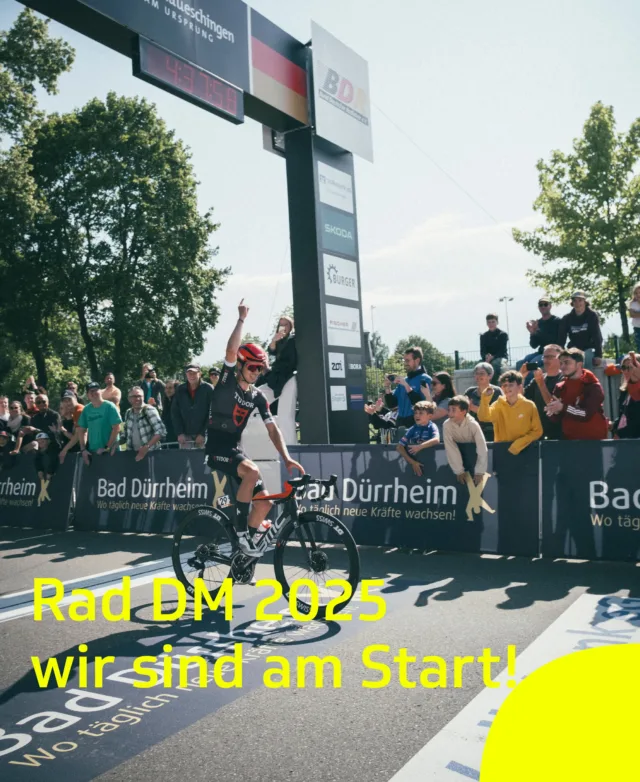 @rad_dm_2025 – Wir kommen! 🚴‍♀️📺  Es ist Juni, die Tour de France  rückt näher – und mit ihr die Deutschen Meisterschaften im Radsport! Zum dritten Mal in Folge heißt das für uns: Sachen packen und ab an die Strecke!  Dieses Jahr geht’s für uns nicht wie in den vergangenen Jahren nach Bad Dürrheim, sondern nach Linden in die tiefste Pfalz.  Unser Auftrag bleibt: Wir übernehmen erneut die Gesamtkoordination der Liveproduktion. 🎬  Wir freuen uns auf spannende Rennen, starke Bilder und ein Wiedersehen mit vielen bekannten Gesichtern! 💪  #RadDM2025 #Liveproduktion #dieprojektscheune #Radsportliebe #Eventproduktion #TVProduktion #DeutscheMeisterschaft #StayTuned #Streckencheck #Teamwork #BehindTheScenes